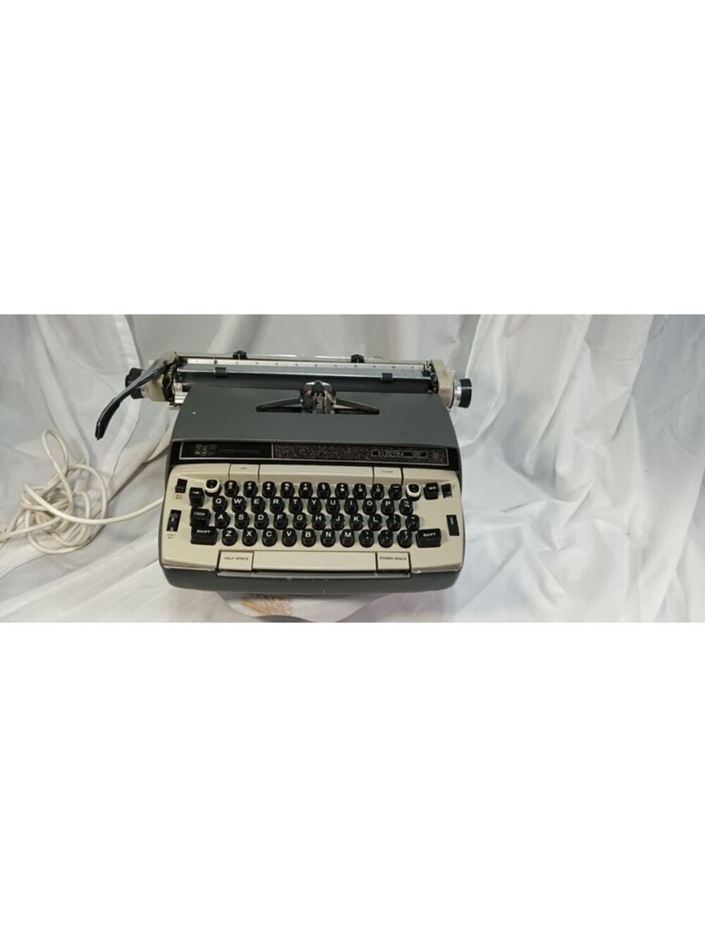 Smith-Corona Electra 120 Typewriter FOR PARTS/REPAIR